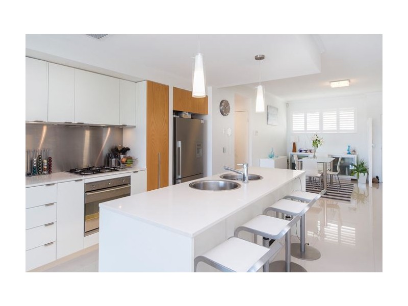 1762 Rialto Quay Drive, Hope Island QLD 4212