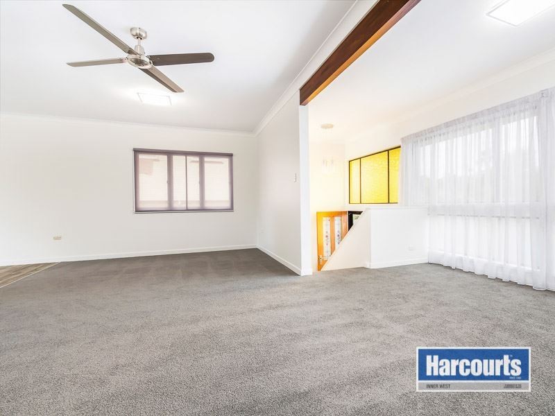 74 Niven Street, Stafford Heights QLD 4053