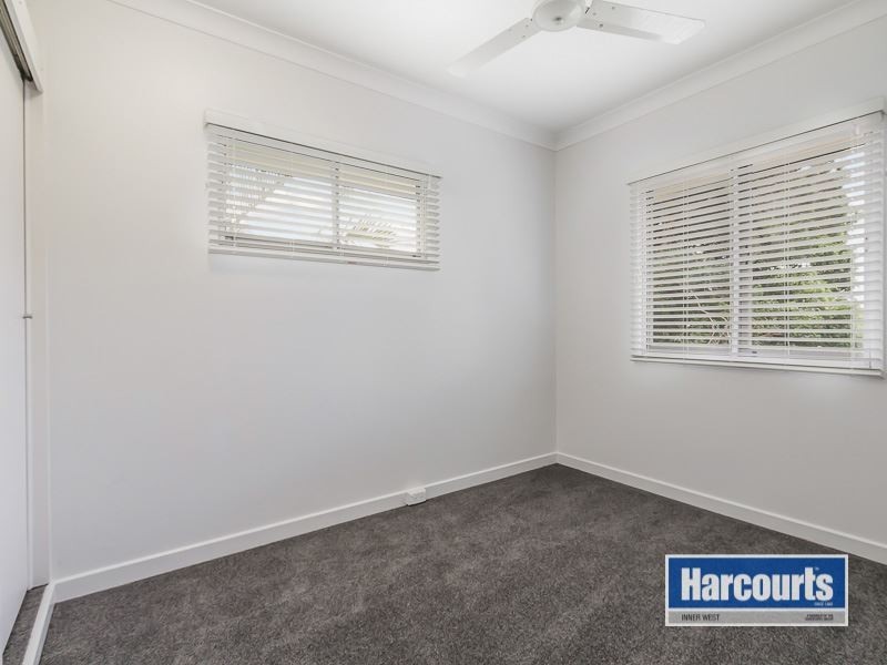 74 Niven Street, Stafford Heights QLD 4053