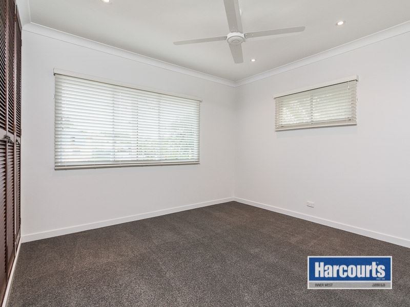 74 Niven Street, Stafford Heights QLD 4053