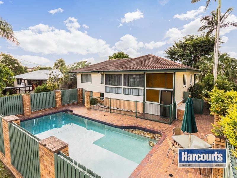 74 Niven Street, Stafford Heights QLD 4053