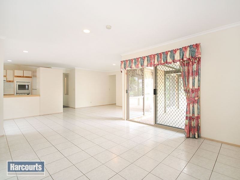 21 Saraband Drive, Eatons Hill QLD 4037