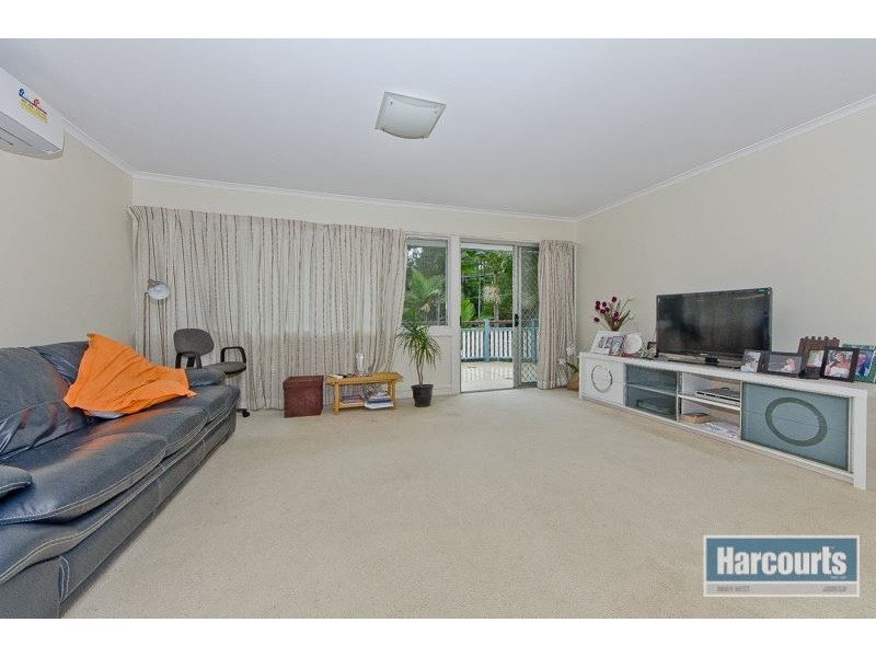 18 Ukamirra Court, Ferny Hills QLD 4055