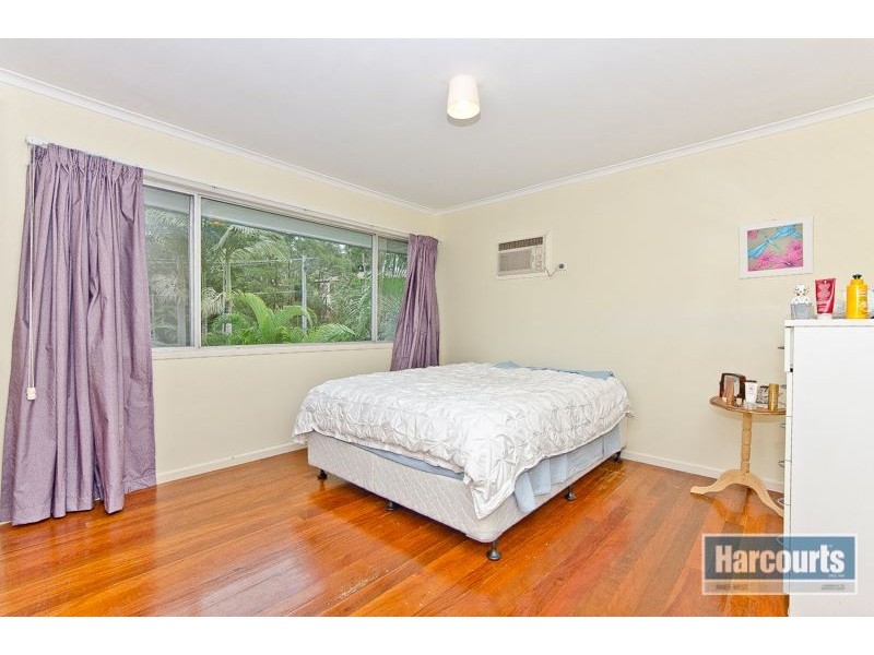 18 Ukamirra Court, Ferny Hills QLD 4055