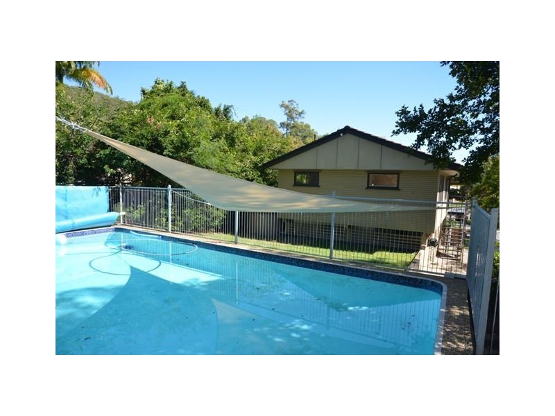 28 Woodside Street, The Gap QLD 4061