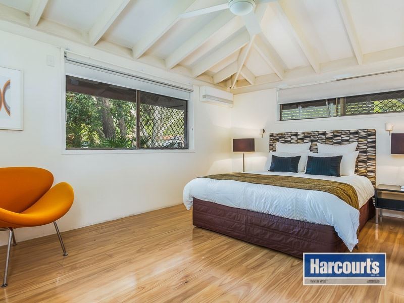 6 Bernarra Street, The Gap QLD 4061