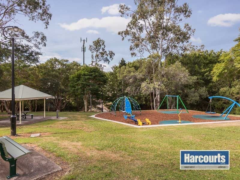 6 Bernarra Street, The Gap QLD 4061
