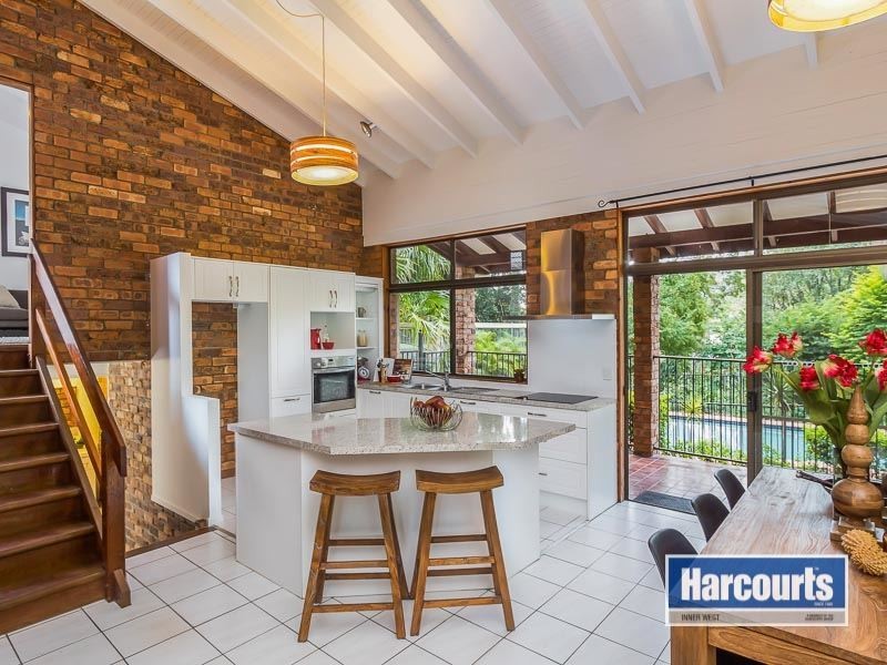 6 Bernarra Street, The Gap QLD 4061