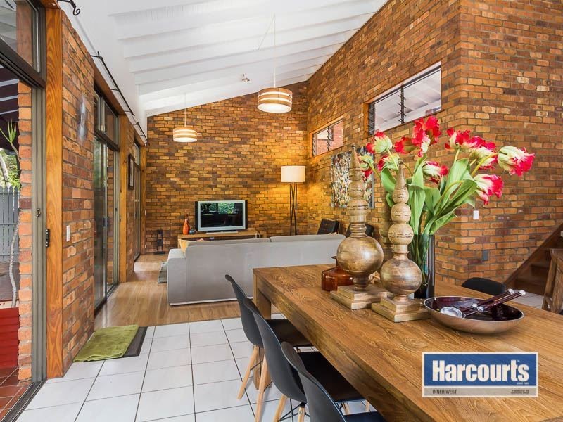 6 Bernarra Street, The Gap QLD 4061