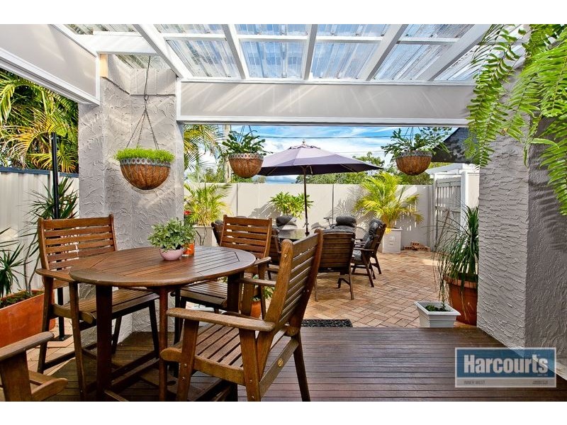 2/437 Waterworks Road, Ashgrove QLD 4060