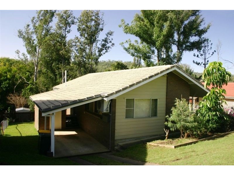 11 Woorama Road, The Gap QLD 4061