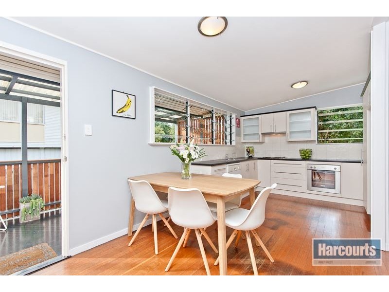 17 Riaweena Street, The Gap QLD 4061