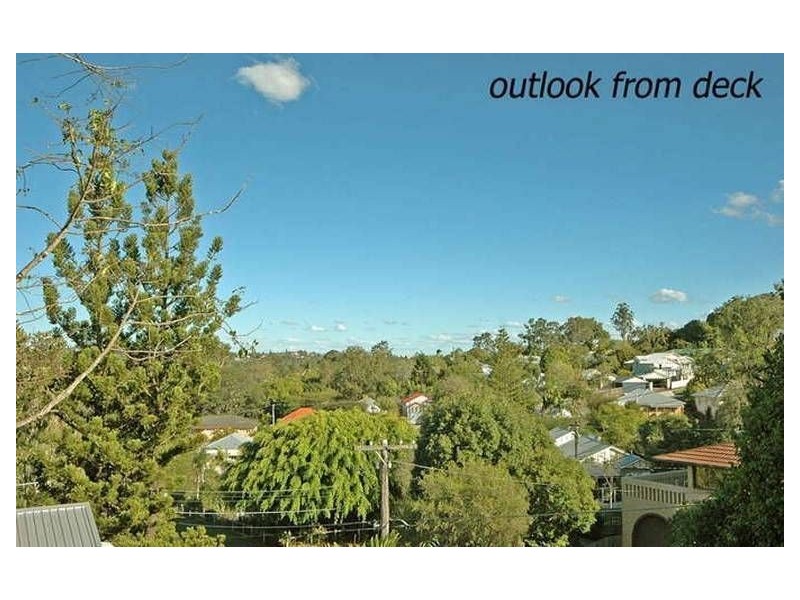 14 Banks Street, Newmarket QLD 4051