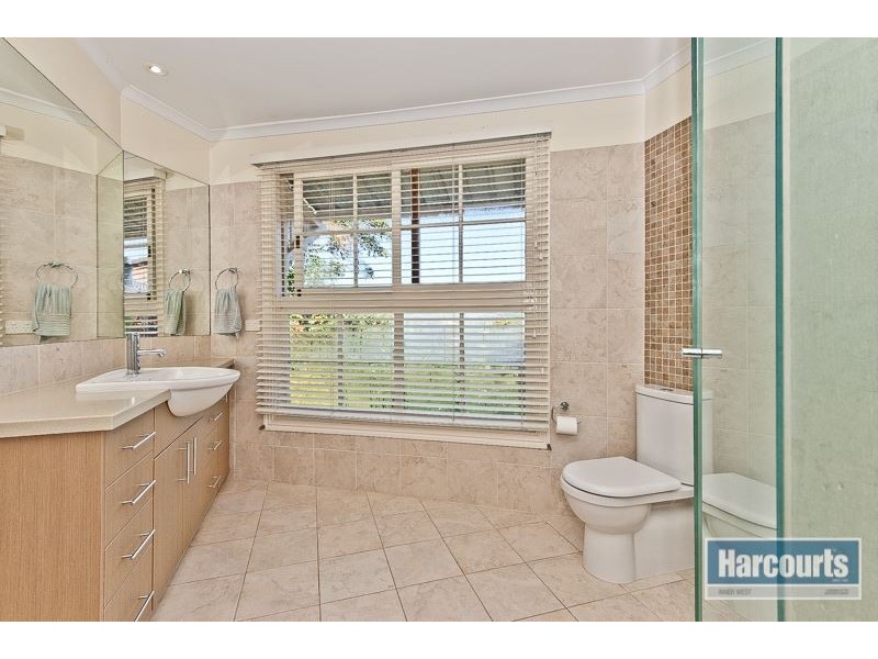 11 Karara Street, The Gap QLD 4061