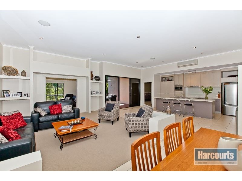 78 Chaprowe Road, The Gap QLD 4061