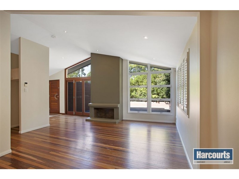 25 Romea Street, The Gap QLD 4061