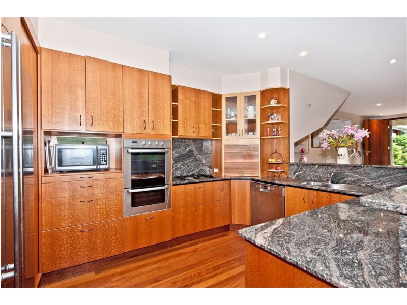 1142 Waterworks Road, The Gap QLD 4061