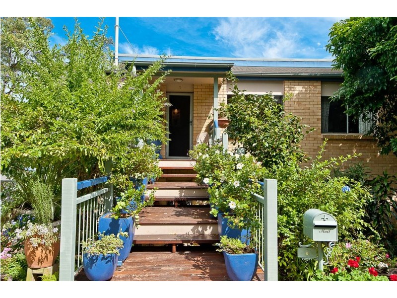 5 Kadina Street, The Gap QLD 4061