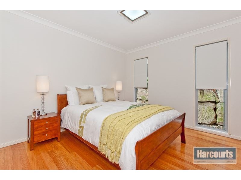 5 Stonehawke Place, The Gap QLD 4061
