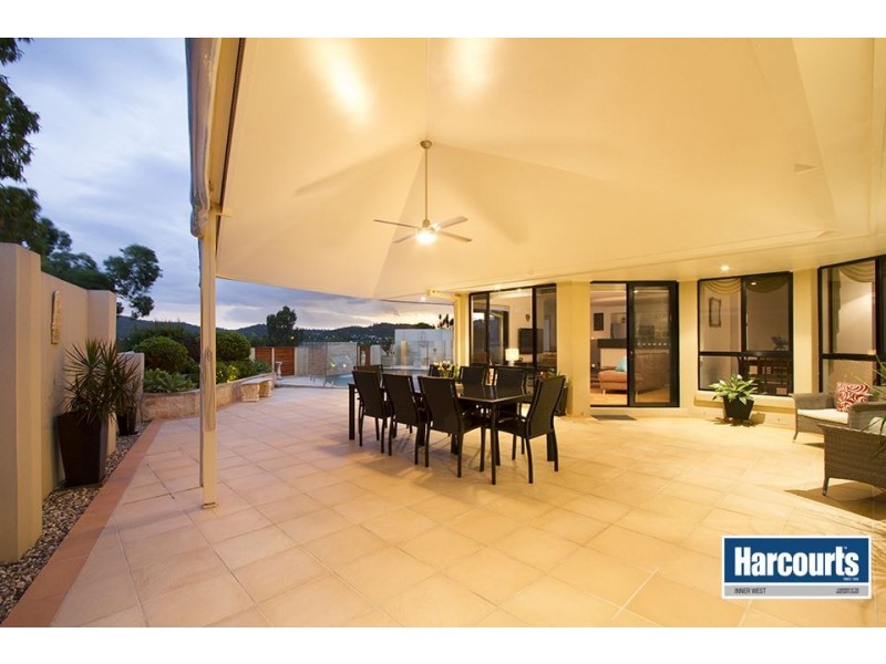 10 Tingward Street, The Gap QLD 4061