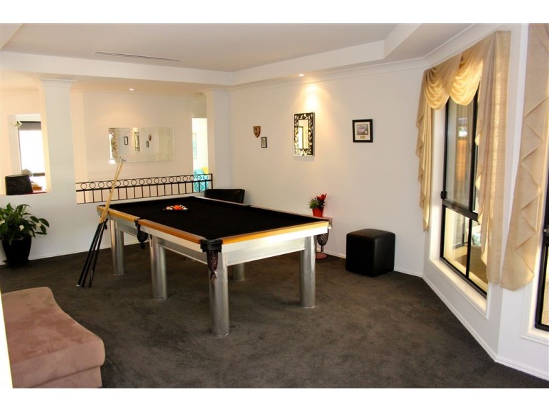 10 Tingward Street, The Gap QLD 4061