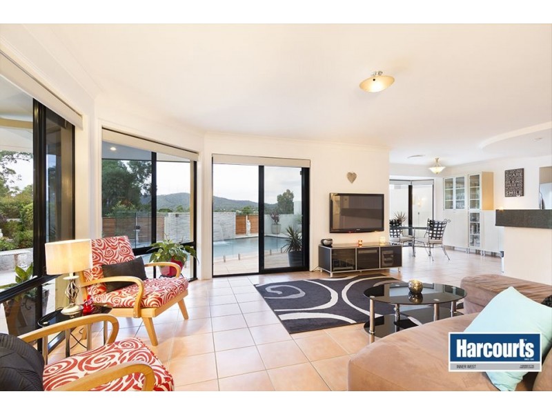 10 Tingward Street, The Gap QLD 4061