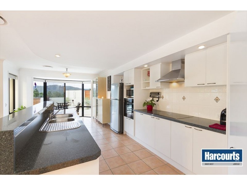 10 Tingward Street, The Gap QLD 4061