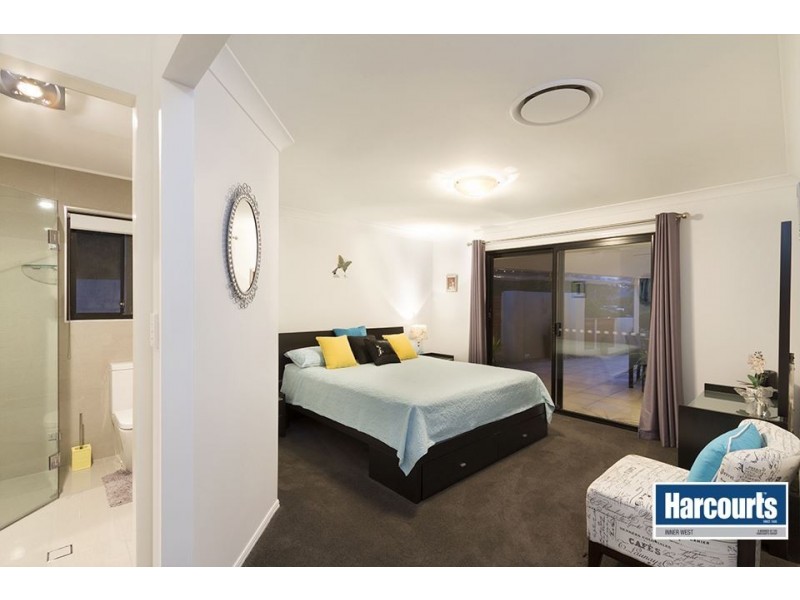 10 Tingward Street, The Gap QLD 4061