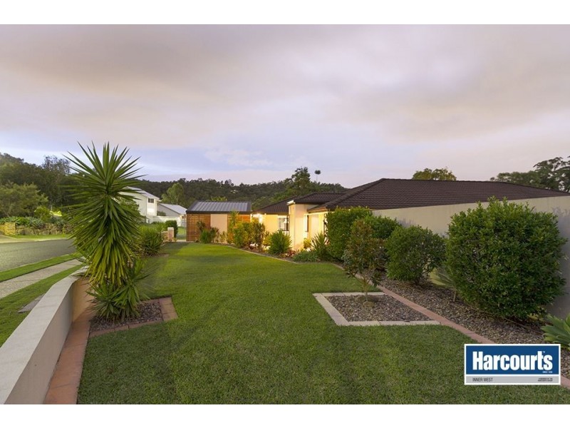 10 Tingward Street, The Gap QLD 4061