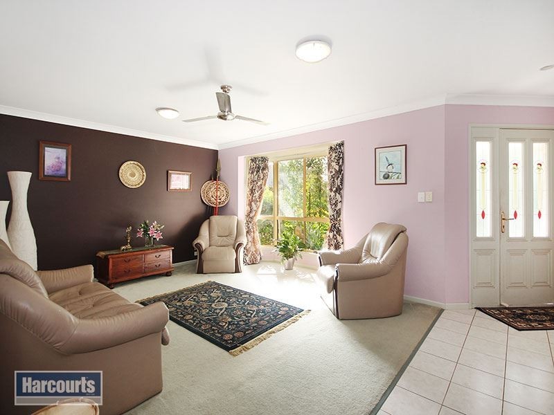 11 Kays Road, The Gap QLD 4061