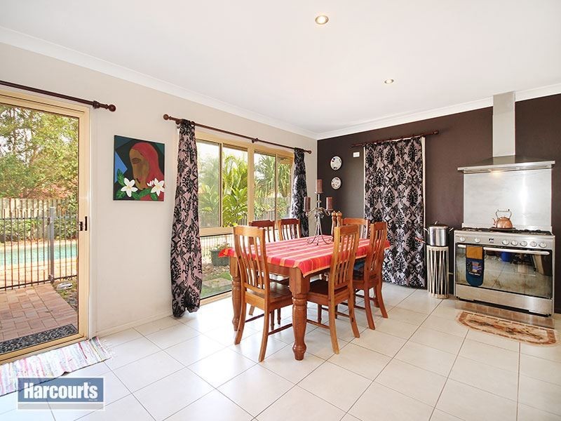 11 Kays Road, The Gap QLD 4061
