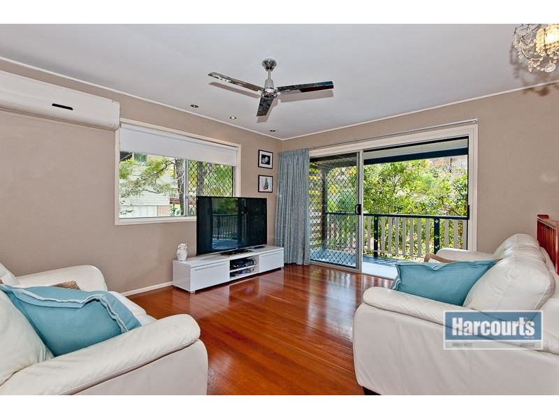 12 Tarnook Drive, Ferny Hills QLD 4055