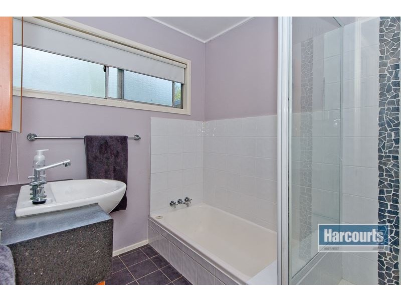 12 Tarnook Drive, Ferny Hills QLD 4055