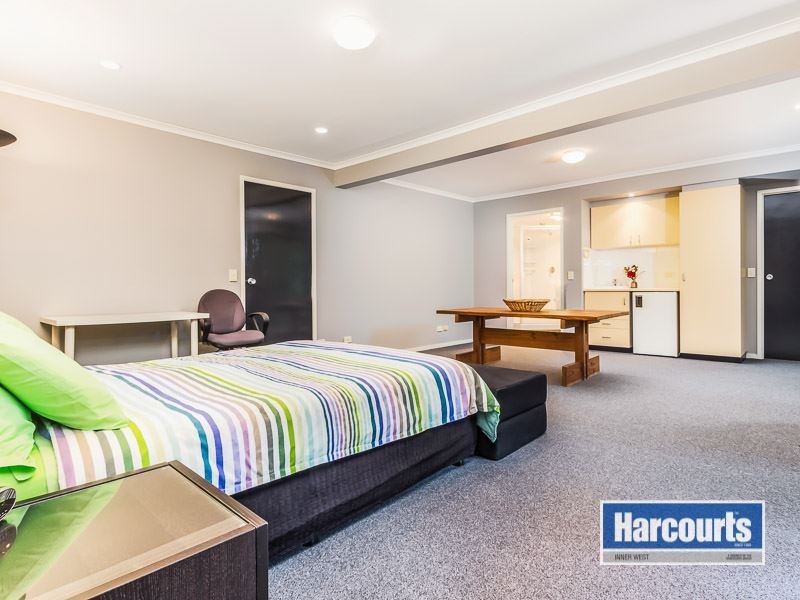 1068 Waterworks Road, The Gap QLD 4061