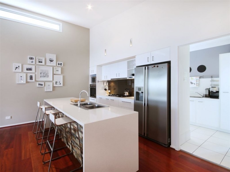 39 Stonehawke Place, The Gap QLD 4061