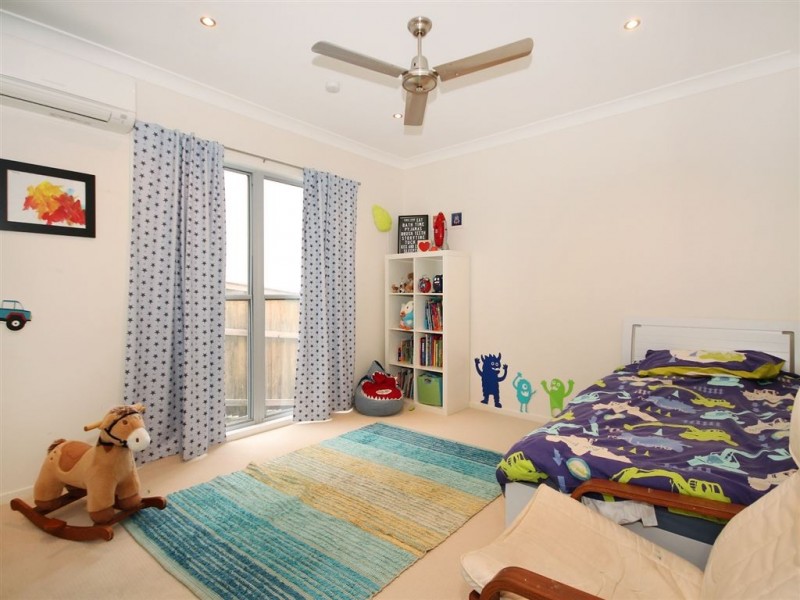 39 Stonehawke Place, The Gap QLD 4061