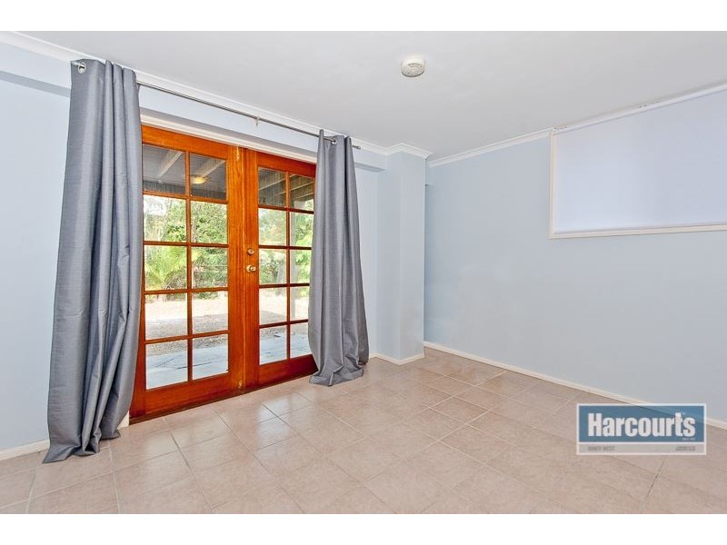 12 Tarnook Drive, Ferny Hills QLD 4055