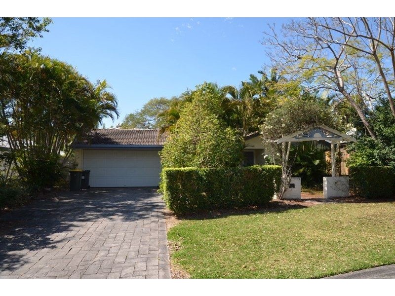 9 Hawthorn Street, The Gap QLD 4061