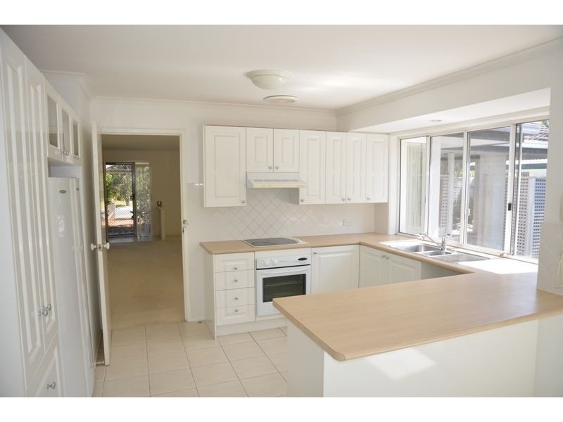 9 Hawthorn Street, The Gap QLD 4061