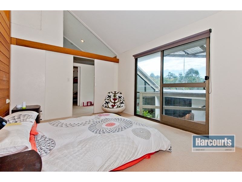 115 Riaweena Street, The Gap QLD 4061