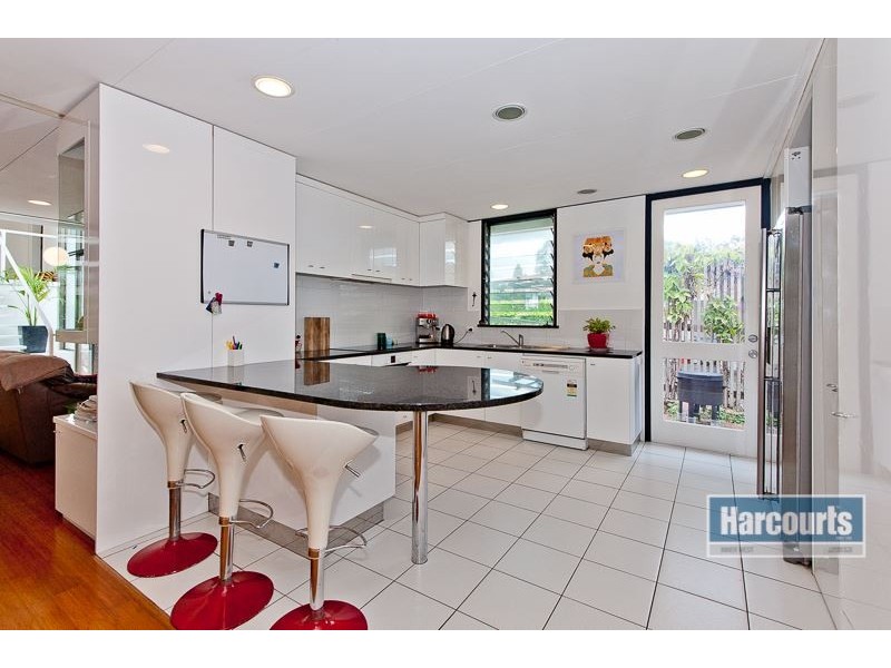 115 Riaweena Street, The Gap QLD 4061