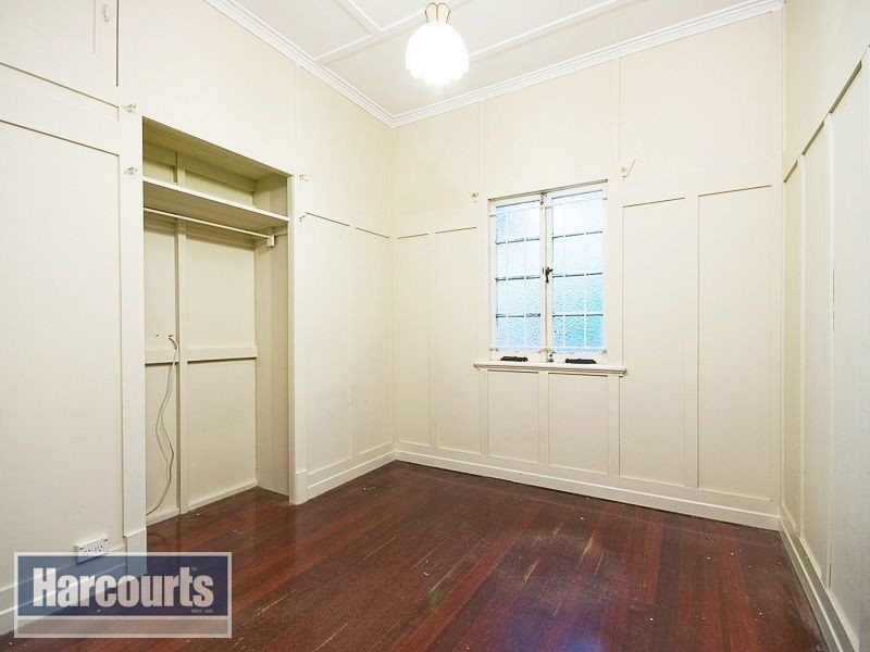 48 Grand Parade, Ashgrove QLD 4060