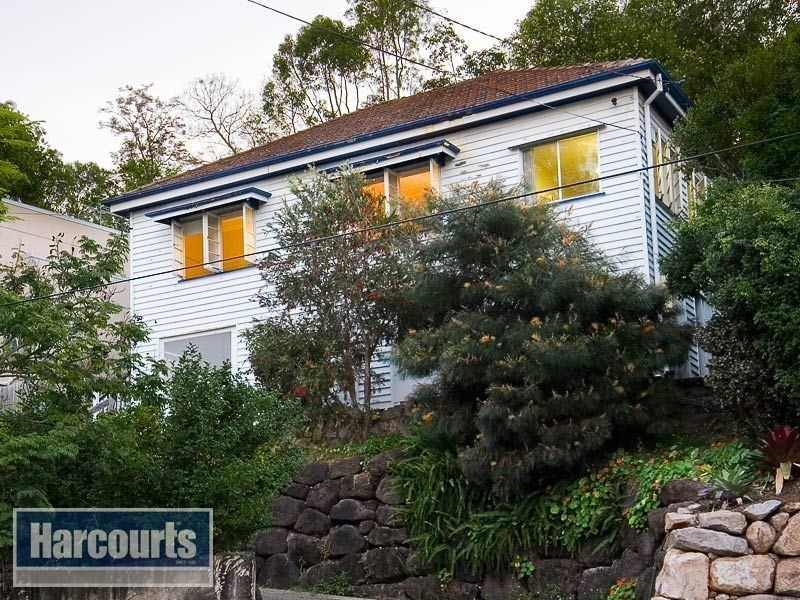 48 Grand Parade, Ashgrove QLD 4060