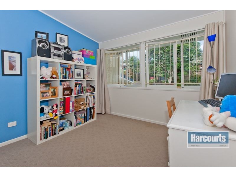 9 Eidsvold Street, Keperra QLD 4054