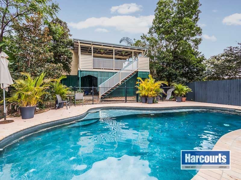 85 Mareeba Road, Ashgrove QLD 4060