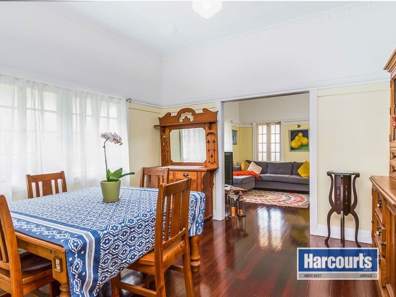 85 Mareeba Road, Ashgrove QLD 4060