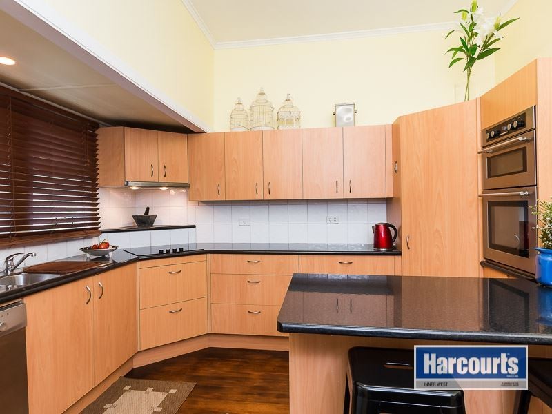 85 Mareeba Road, Ashgrove QLD 4060