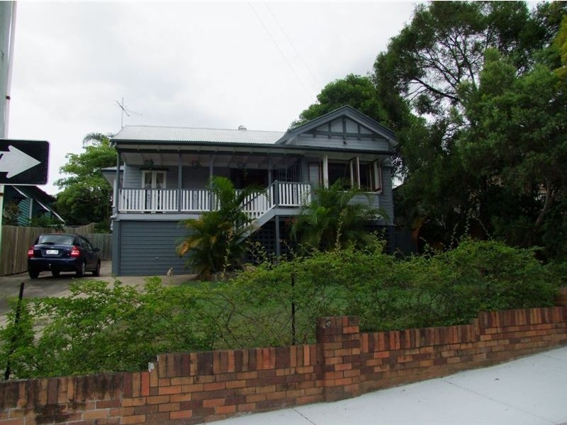 24 Amarina Ave, Ashgrove QLD 4060