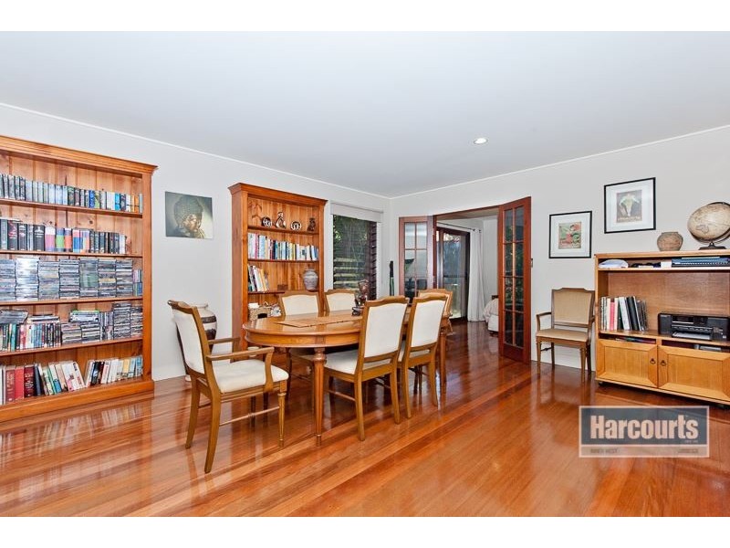 8 Mirandi Street, The Gap QLD 4061