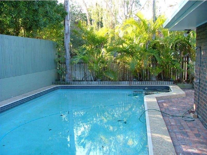 16 Woorama Road, The Gap QLD 4061
